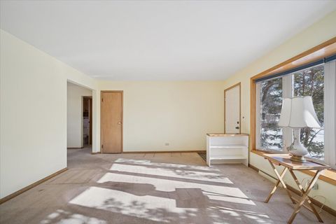 Tiny photo for 1402 W Willow Lane, Mount Prospect, IL 60056 (MLS # 12528252)