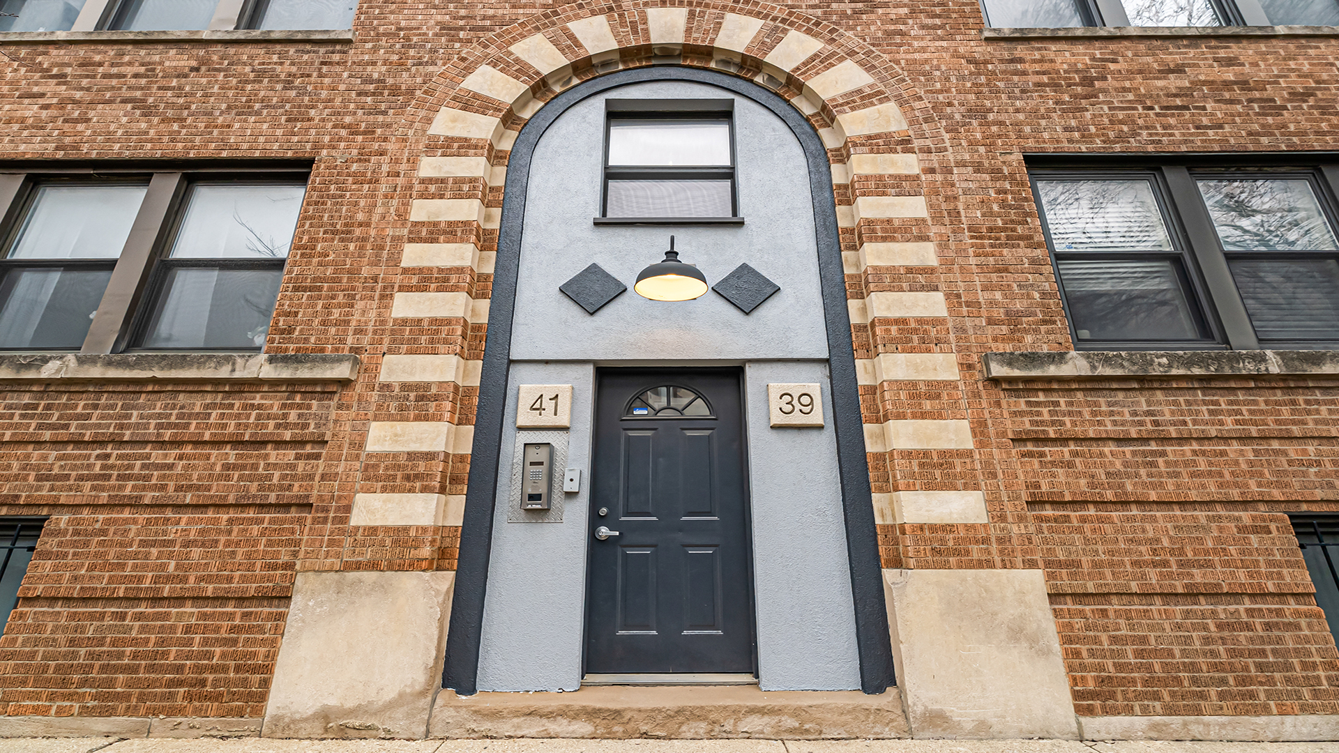 39 N Paulina Street 2