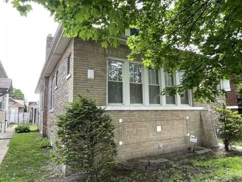 Tiny photo for 7929 S La Salle Street, Chicago, IL 60620 (MLS # 12635780)