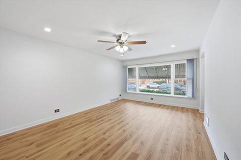 Tiny photo for 8846 S Dorchester Avenue, Chicago, IL 60619 (MLS # 12572599)