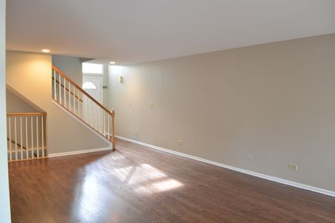 Tiny photo for 122 Schiller Place, Itasca, IL 60143 (MLS # 12622282)