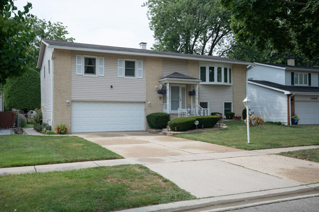 1408 S Hickory Drive