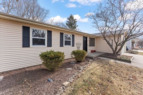 Tiny photo for 1904 Scottsdale Drive, Champaign, IL 61821 (MLS # 12543202)