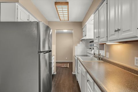 Tiny photo for 1904 Scottsdale Drive, Champaign, IL 61821 (MLS # 12543202)