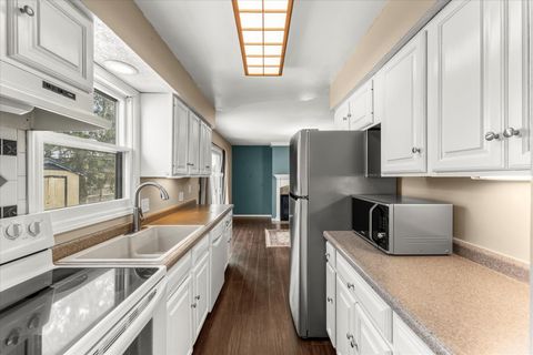 Tiny photo for 1904 Scottsdale Drive, Champaign, IL 61821 (MLS # 12543202)