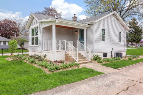 102 E 56th Street Westmont IL 60559