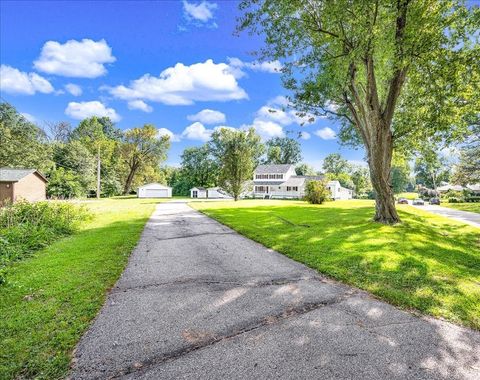 Tiny photo for 116 Lakeview Drive, East Galesburg, IL 61430 (MLS # 12478210)