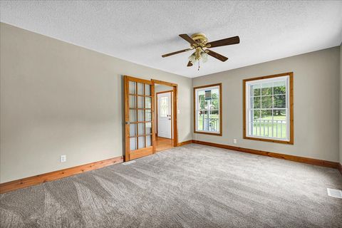 Tiny photo for 116 Lakeview Drive, East Galesburg, IL 61430 (MLS # 12478210)