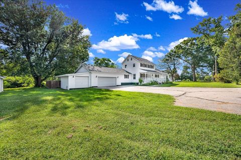 Tiny photo for 116 Lakeview Drive, East Galesburg, IL 61430 (MLS # 12478210)