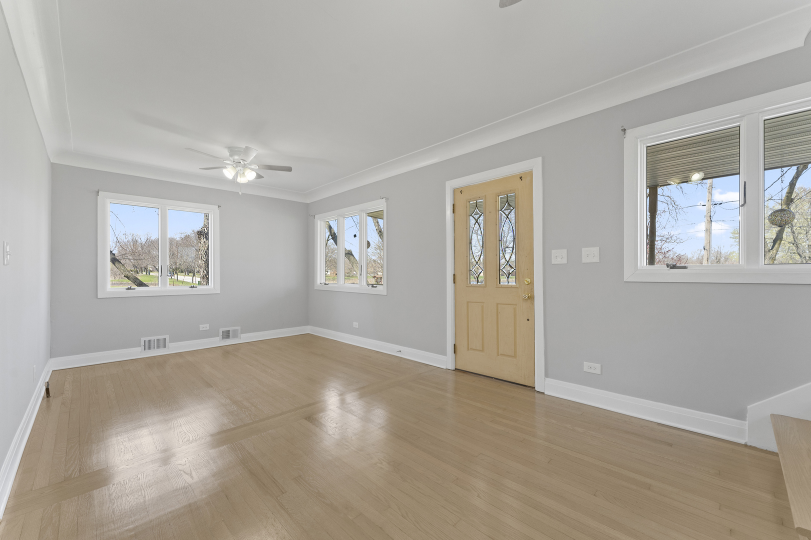 161 W Greenfield Avenue