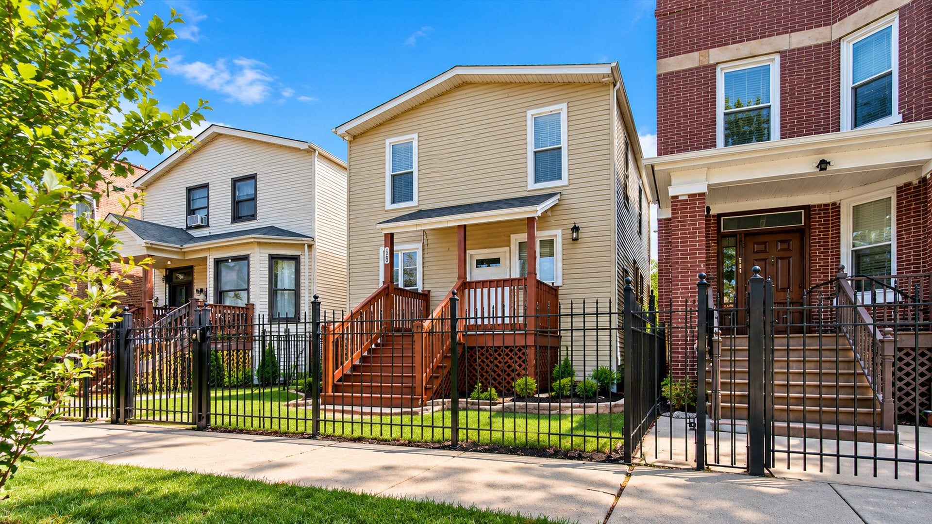 1411 N Keeler Avenue