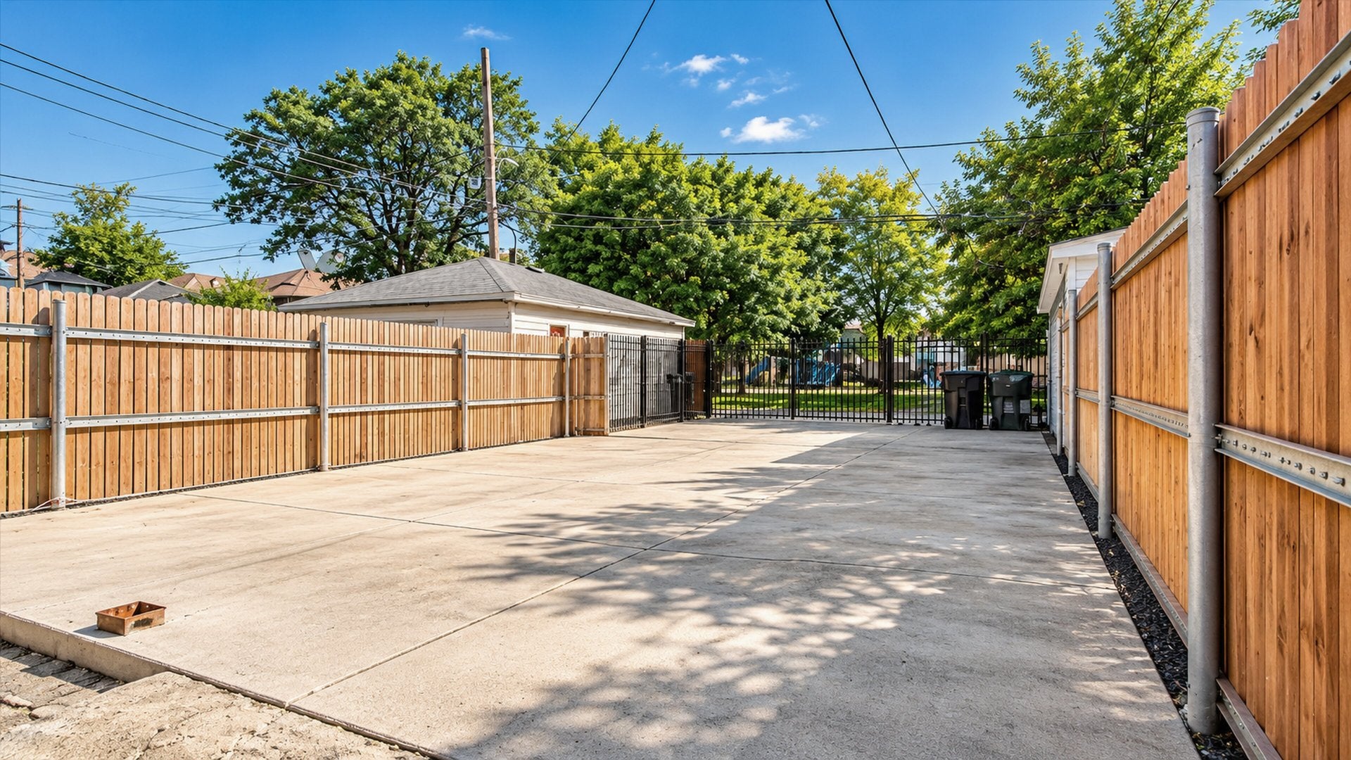 1411 N Keeler Avenue