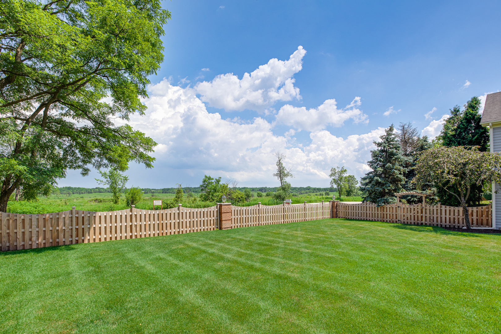 857 Meadowlark Drive
