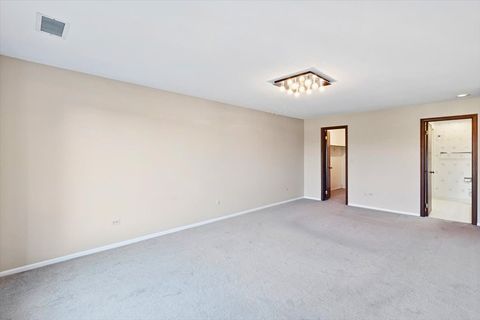 Tiny photo for 7201 N Lincoln Avenue #308, Lincolnwood, IL 60712 (MLS # 12471152)