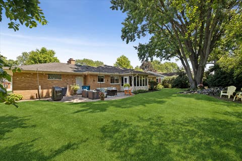 Tiny photo for 404 S See Gwun Avenue, Mount Prospect, IL 60056 (MLS # 12713688)