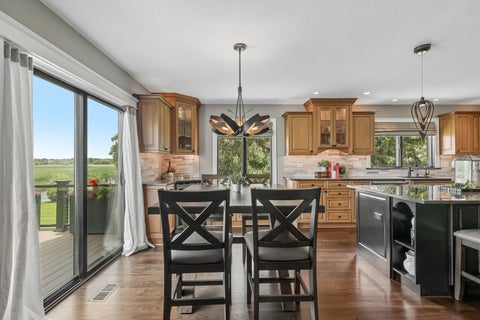 Tiny photo for 1960 Abbotsford Drive, Inverness, IL 60010 (MLS # 12687309)
