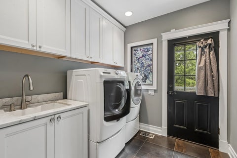 Tiny photo for 1960 Abbotsford Drive, Inverness, IL 60010 (MLS # 12687309)