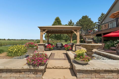 Tiny photo for 1960 Abbotsford Drive, Inverness, IL 60010 (MLS # 12687309)