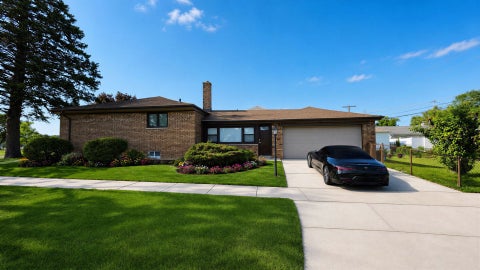 Photo of 8201 N Washington Street, Niles, IL 60714 (MLS # 12670993)