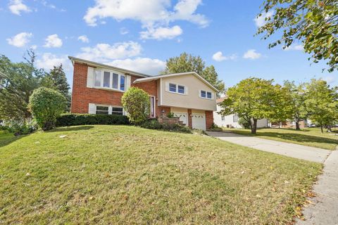 Tiny photo for 251 Polo Club Drive, Glendale Heights, IL 60139 (MLS # 12492456)