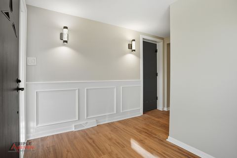 Tiny photo for 5232 Cass Street, Oak Lawn, IL 60453 (MLS # 12475784)