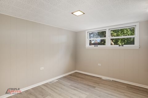 Tiny photo for 5232 Cass Street, Oak Lawn, IL 60453 (MLS # 12475784)