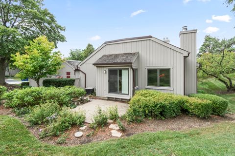 Tiny photo for 68 Thornhill Lane, Lake Barrington, IL 60010 (MLS # 12478360)