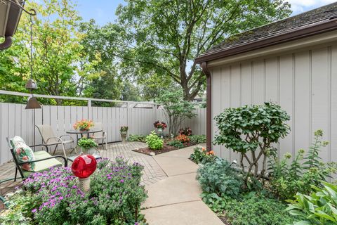 Tiny photo for 68 Thornhill Lane, Lake Barrington, IL 60010 (MLS # 12478360)