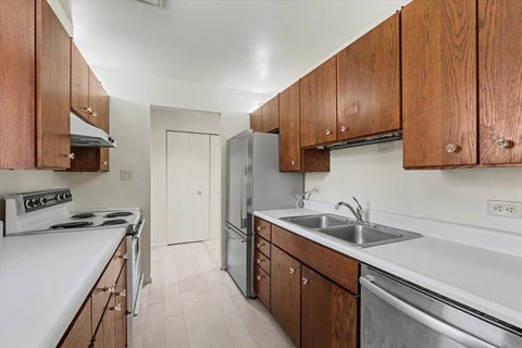 Tiny photo for 107 N Elm Street #205, Champaign, IL 61820 (MLS # 12735077)