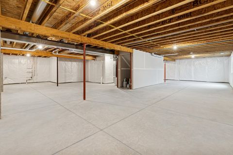 Tiny photo for 4618 W 12th Street, Davenport, IA 52804 (MLS # 12575074)