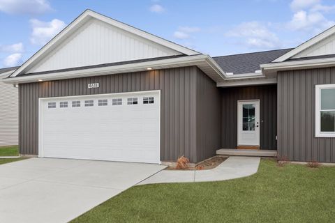 Tiny photo for 4618 W 12th Street, Davenport, IA 52804 (MLS # 12575074)