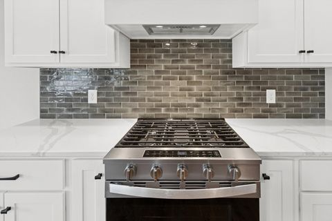 Tiny photo for 4618 W 12th Street, Davenport, IA 52804 (MLS # 12575074)