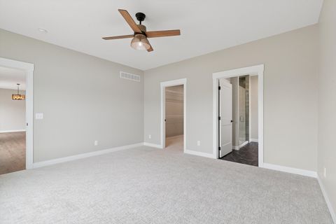 Tiny photo for 4618 W 12th Street, Davenport, IA 52804 (MLS # 12575074)