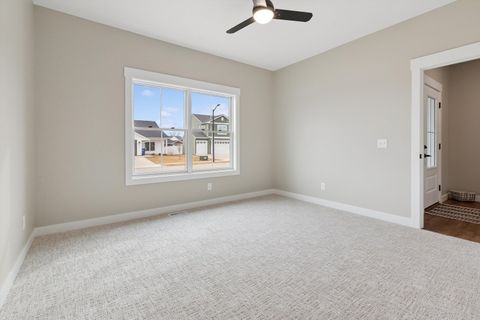 Tiny photo for 4618 W 12th Street, Davenport, IA 52804 (MLS # 12575074)