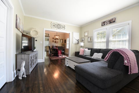 Tiny photo for 805 N Dunton Avenue, Arlington Heights, IL 60004 (MLS # 12768272)