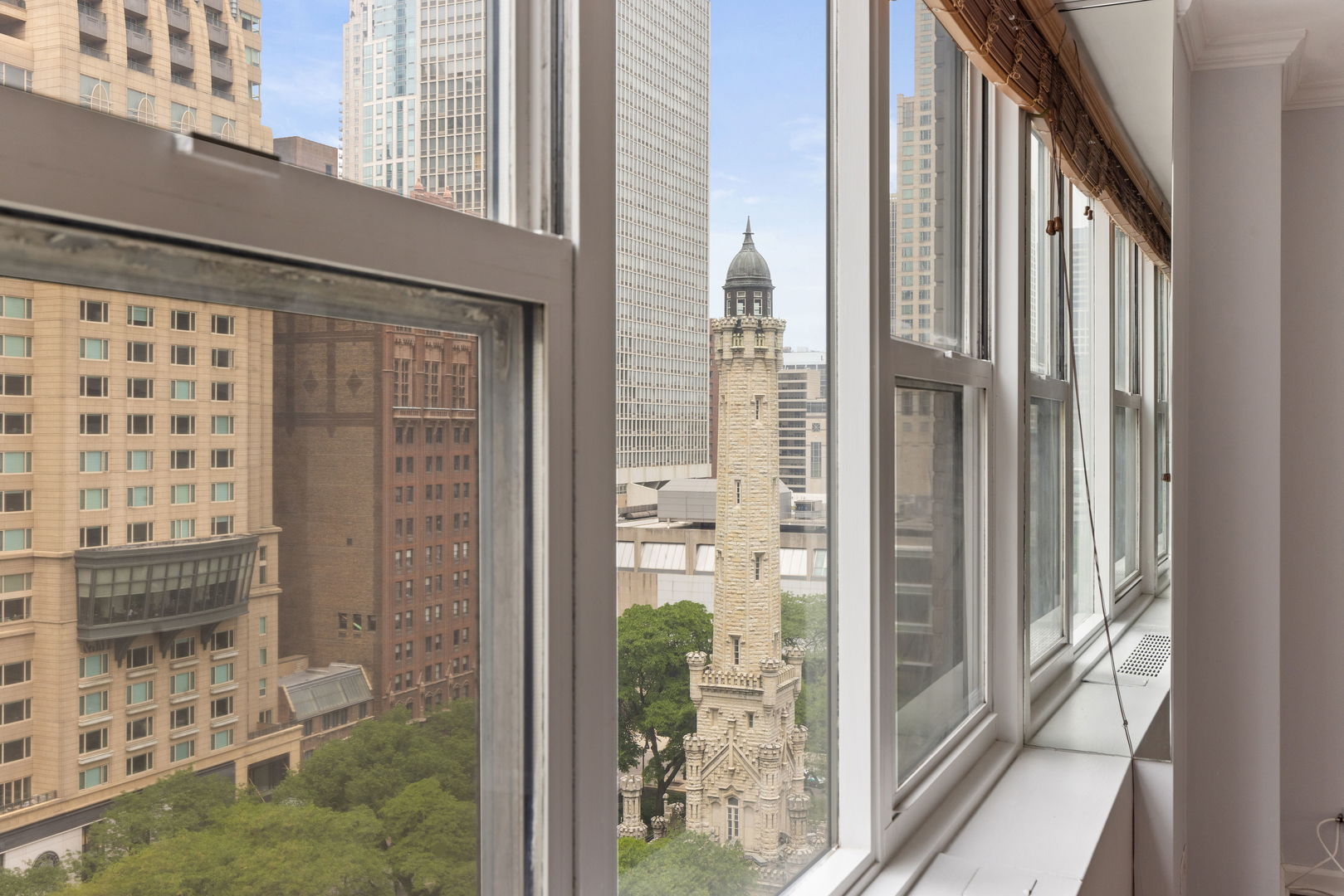 777 N Michigan Avenue 1407