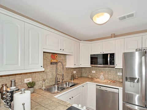 Tiny photo for 9649 S Harlem Avenue #2C, Chicago Ridge, IL 60415 (MLS # 12754283)