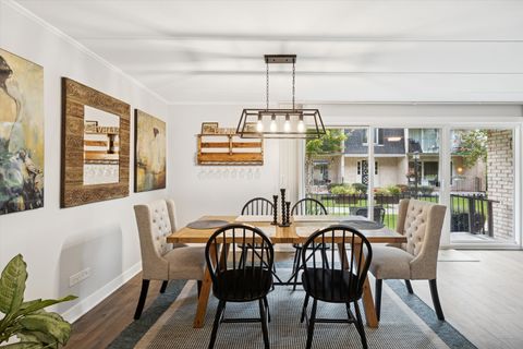 Tiny photo for 10364 Parkside Avenue #C1, Oak Lawn, IL 60453 (MLS # 12508050)