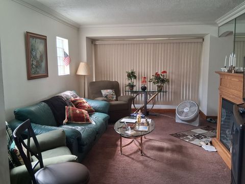 Tiny photo for 10557 S Racine Avenue, Chicago, IL 60643 (MLS # 12488984)