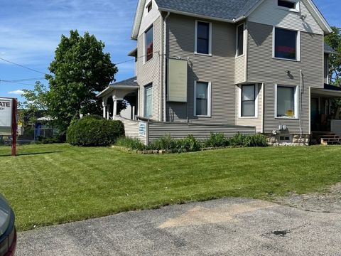 Photo of 716-727 Lake Street N, Aurora, IL 60507 (MLS # 12358526)