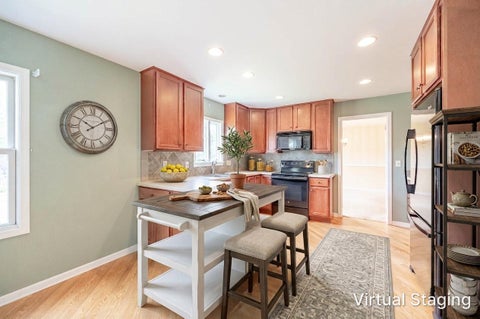 Tiny photo for 1025 North Avenue, Batavia, IL 60510 (MLS # 12661630)