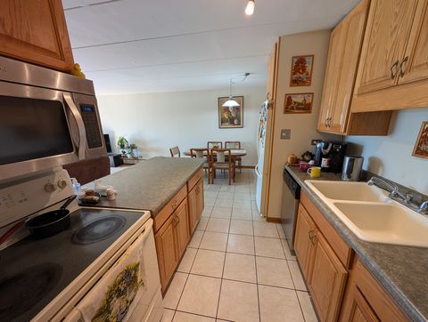 Tiny photo for 18 E Old Willow Road #425N, Prospect Heights, IL 60070 (MLS # 12549231)