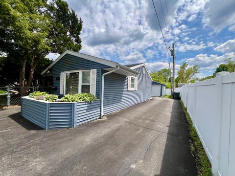 Tiny photo for 1309 Eureka Street, Urbana, IL 61801 (MLS # 12723502)