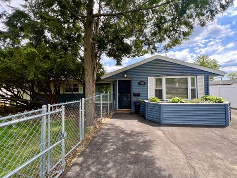 Tiny photo for 1309 Eureka Street, Urbana, IL 61801 (MLS # 12723502)