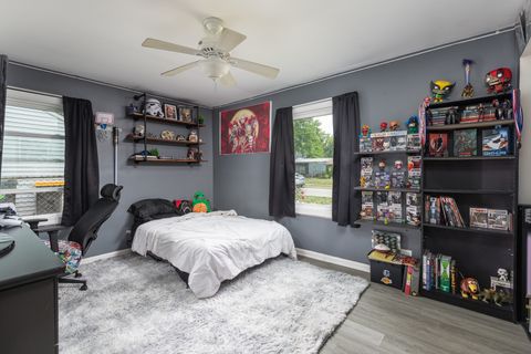 Tiny photo for 121 E Briarwood Drive, Streamwood, IL 60107 (MLS # 12477962)