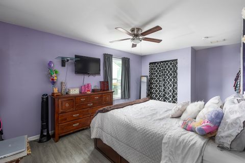 Tiny photo for 121 E Briarwood Drive, Streamwood, IL 60107 (MLS # 12477962)