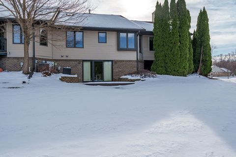 Tiny photo for 6430 OLD HUNTERS RUN #0, Rockford, IL 61114 (MLS # 12533719)