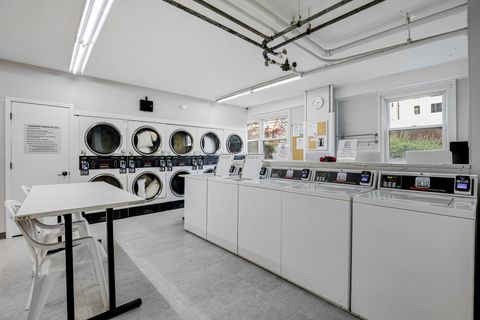 Tiny photo for 2909 N Sheridan Road #1105, Chicago, IL 60657 (MLS # 12454567)