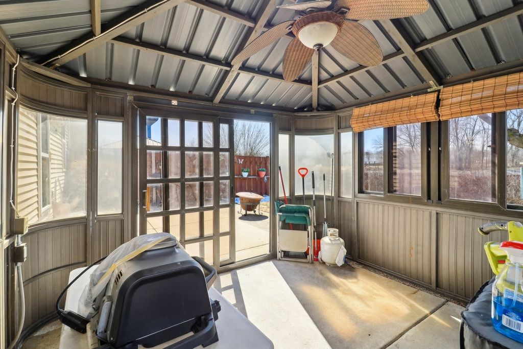 listing image 42