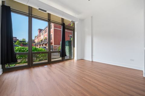 Tiny photo for 1000 N Kingsbury Street #107, Chicago, IL 60610 (MLS # 12587288)
